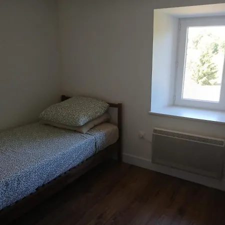 Holiday home Modern Renovated Brand New Character *
